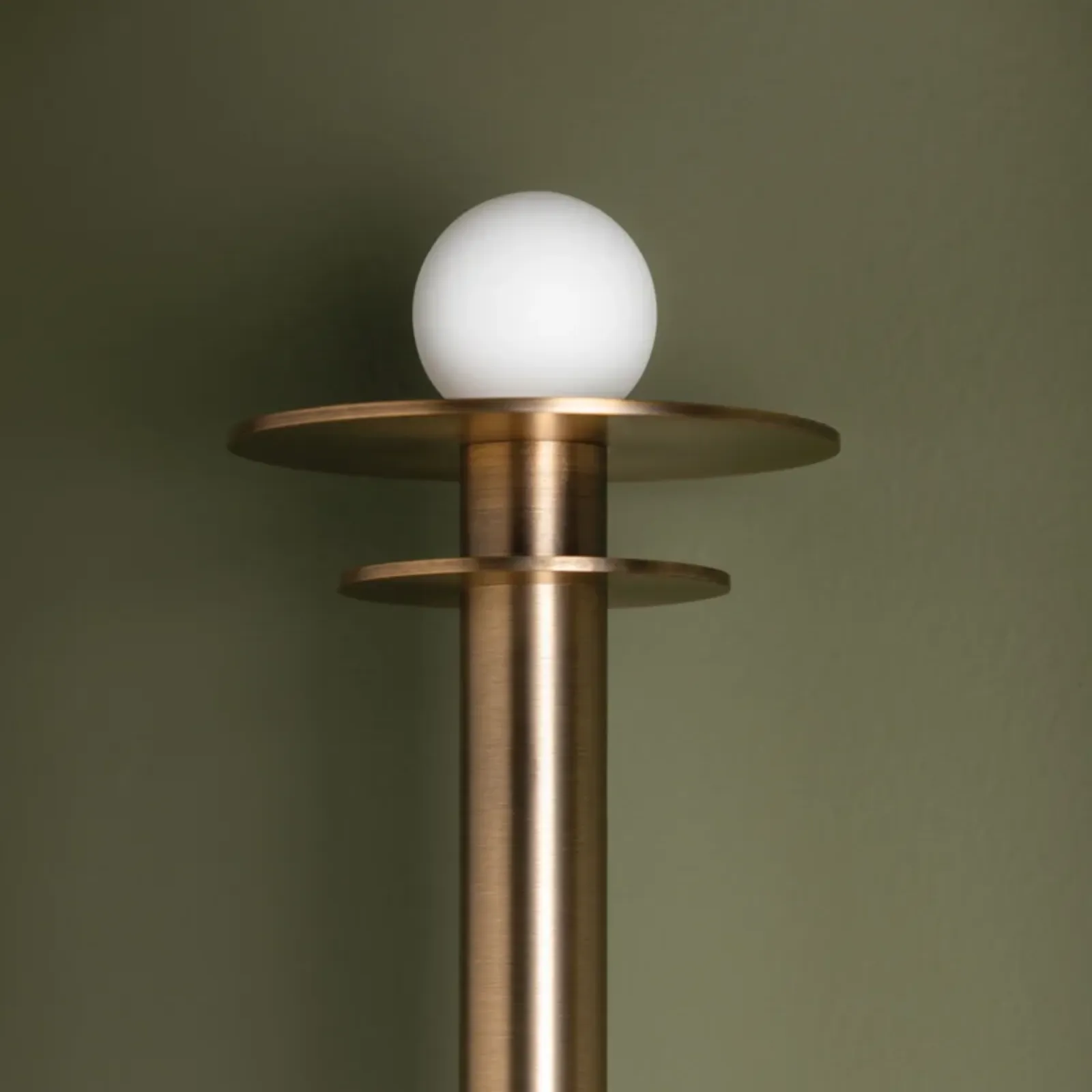 Arley Sconce